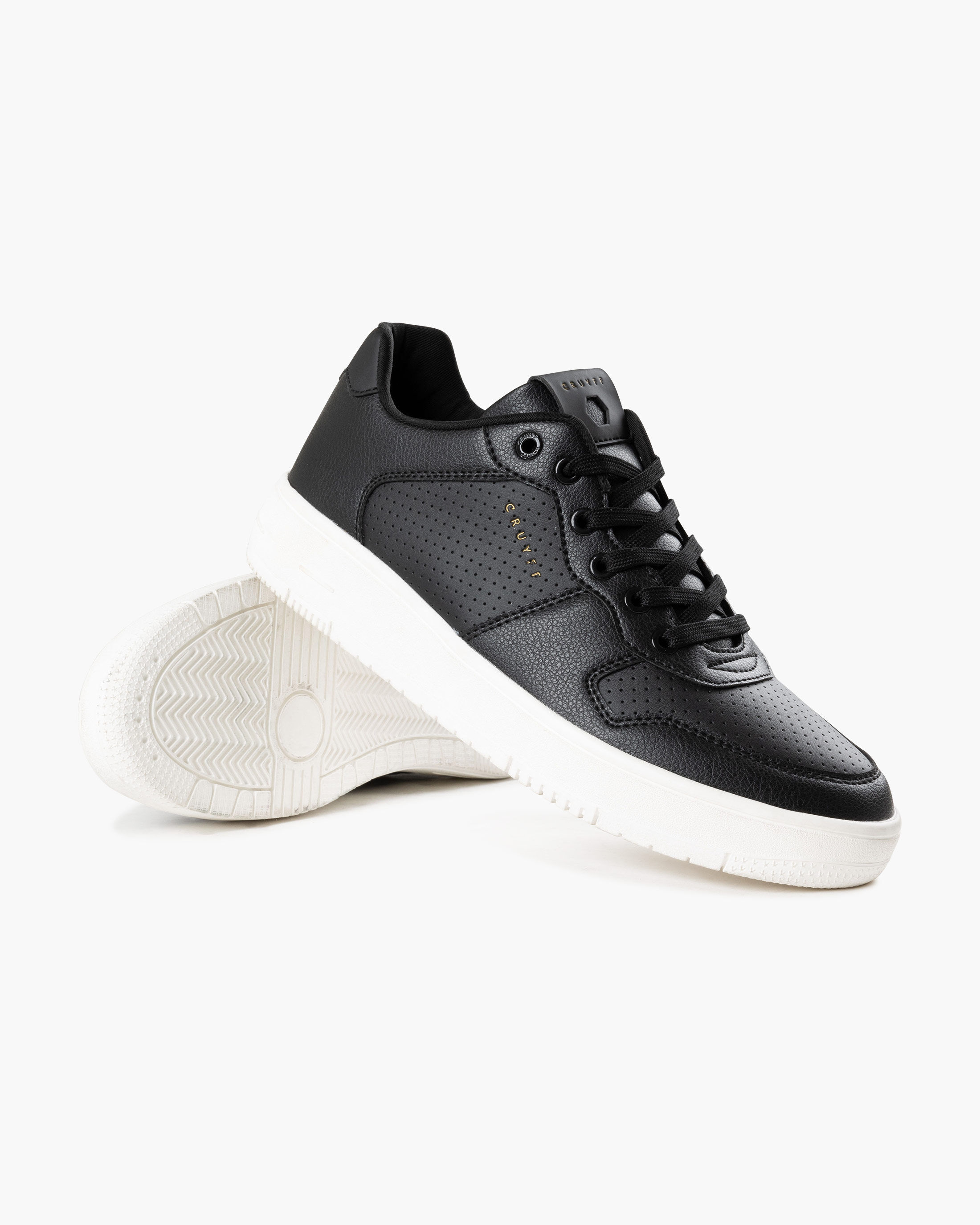 Cruyff royal clearance