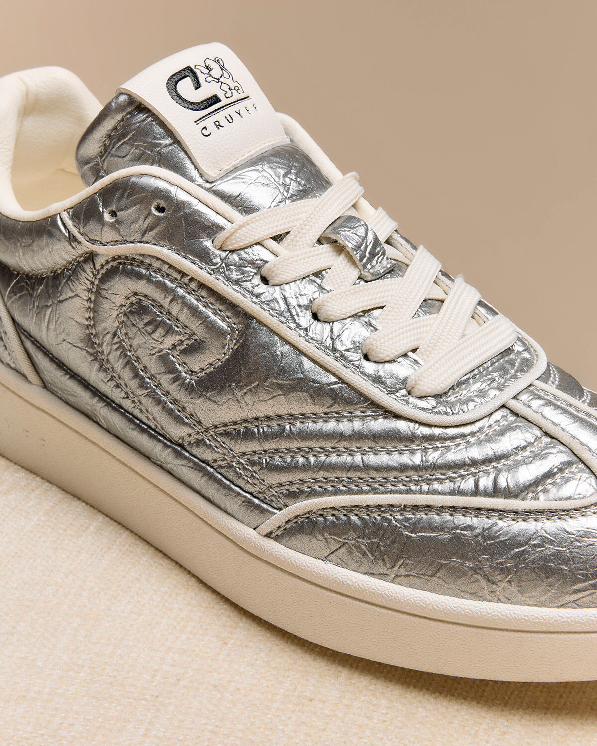 Calcio Cup - Metallic Leather, Silver, hi-res