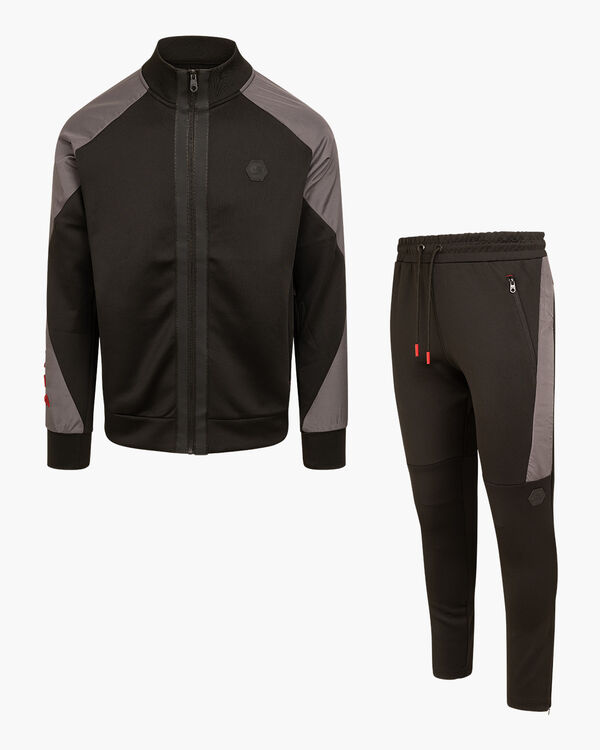 Barnetta Suit