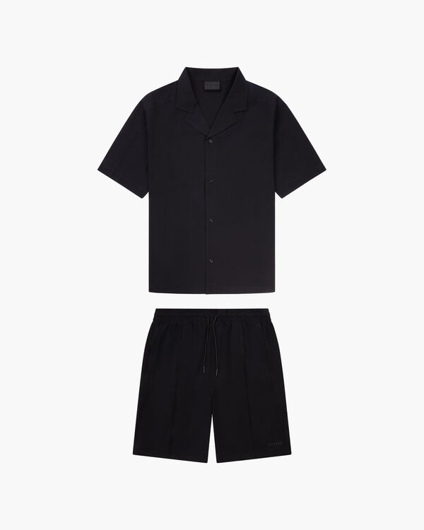 Assist Shirt & Short