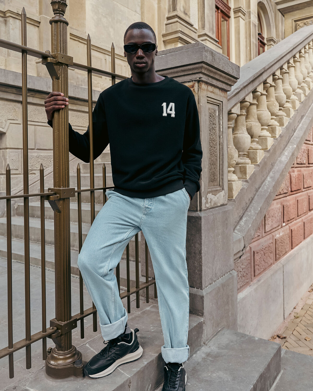 Boucle 14 Crewneck, Black, hi-res