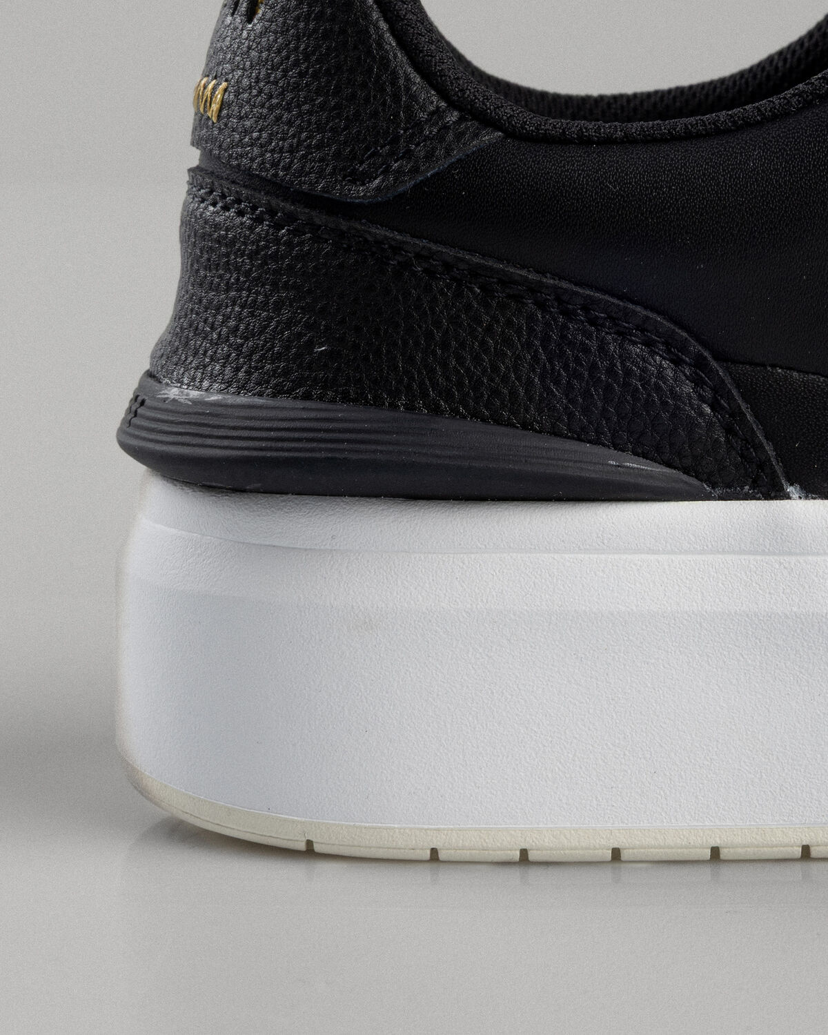 Endorsed Tennis, Black/Gold, hi-res