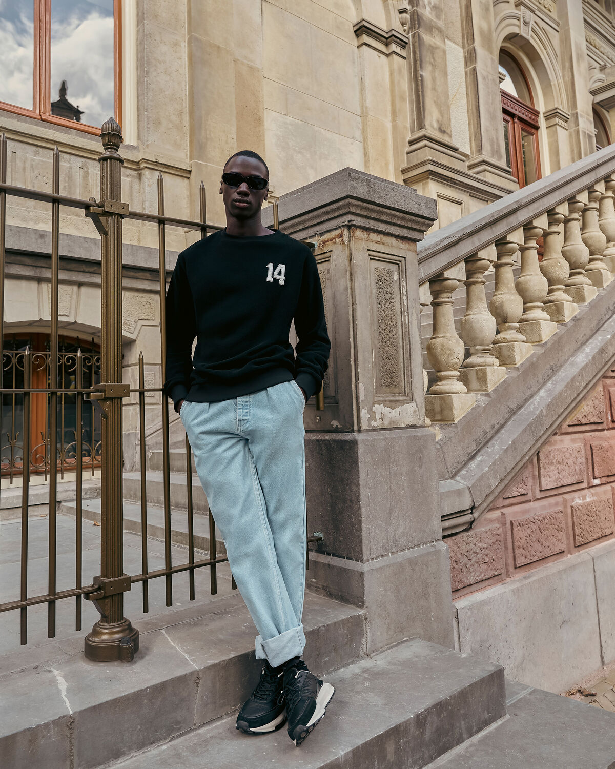 Boucle 14 Crewneck, Black, hi-res