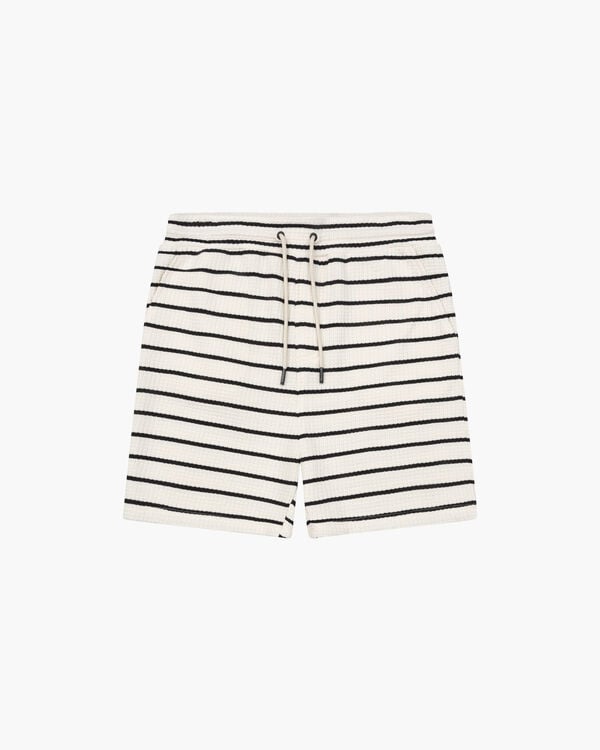 Nova Shorts