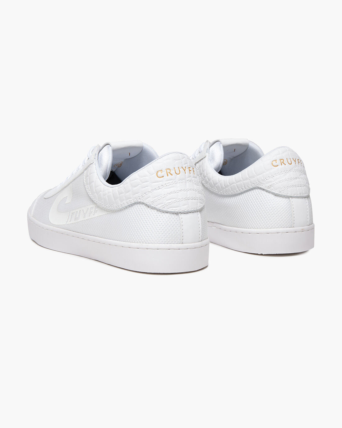 Cruyff hotsell santi white