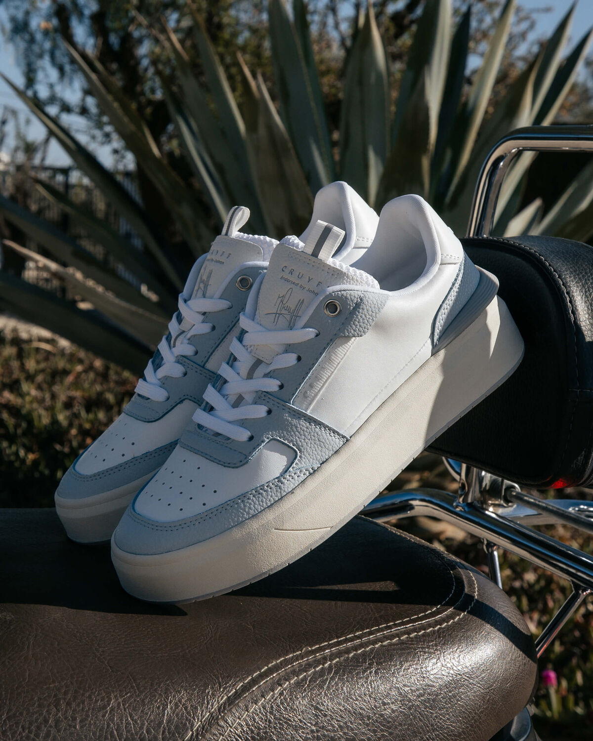 Endorsed Tennis Varsity, White/Blue, hi-res