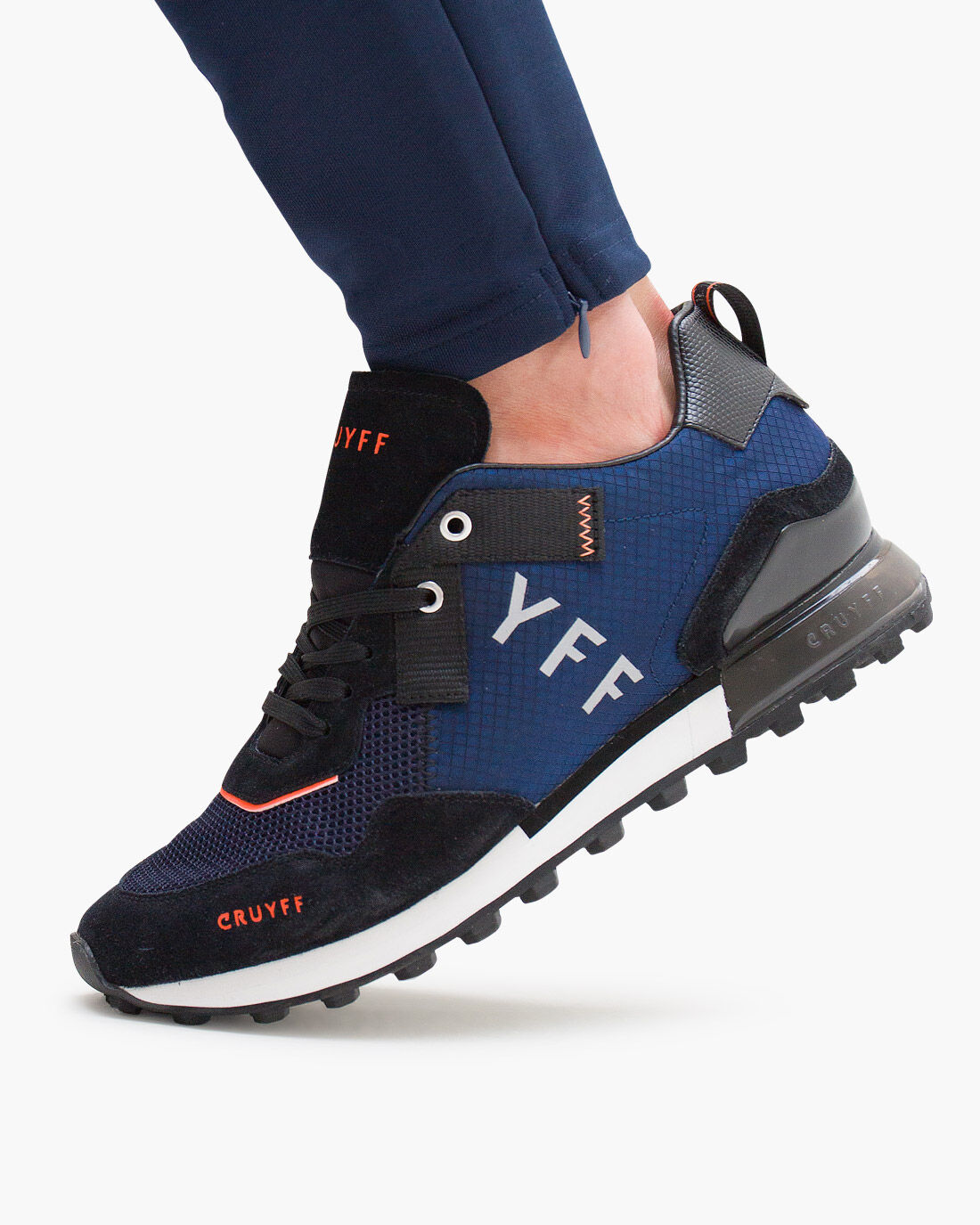 Cruyff superbia clearance