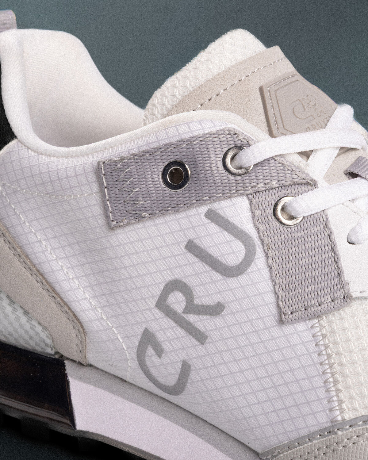 Superbia, White, hi-res