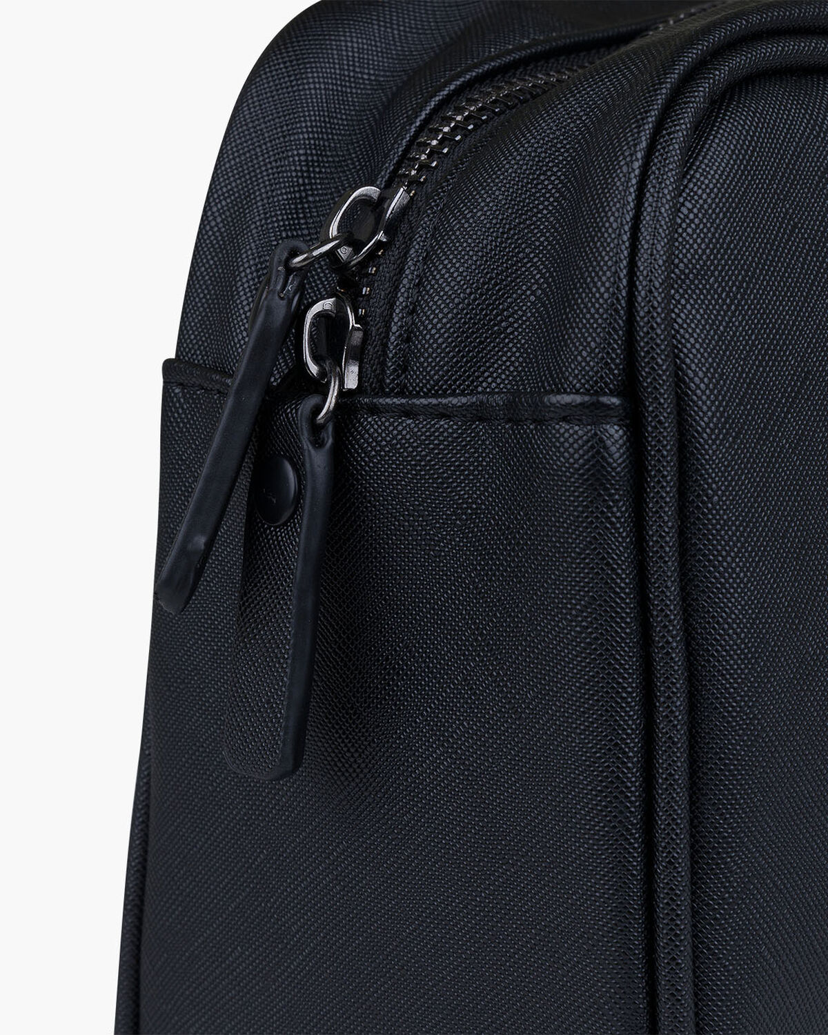 Cruyff Noah Toiletry Bag, Black, hi-res