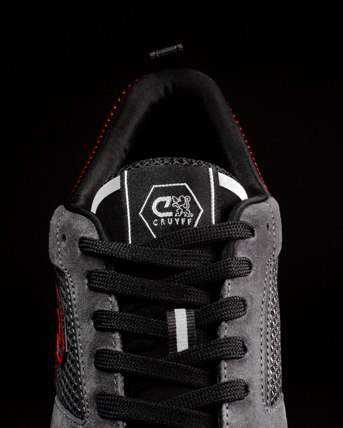 Altius, Black/Red, hi-res