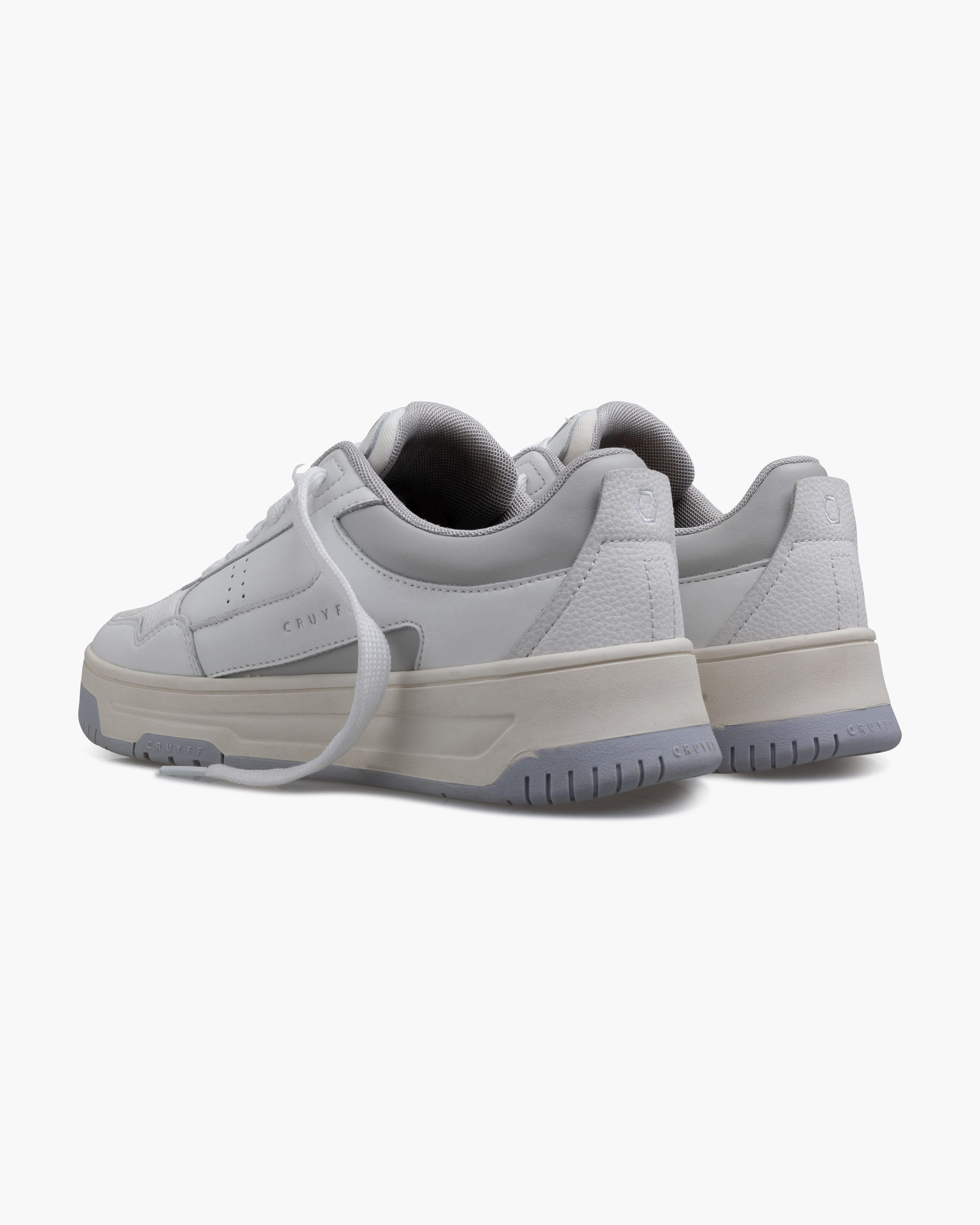 Skater trainers v2 sale