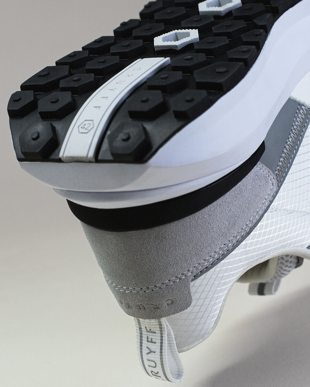 Ambruzzia, White, hi-res