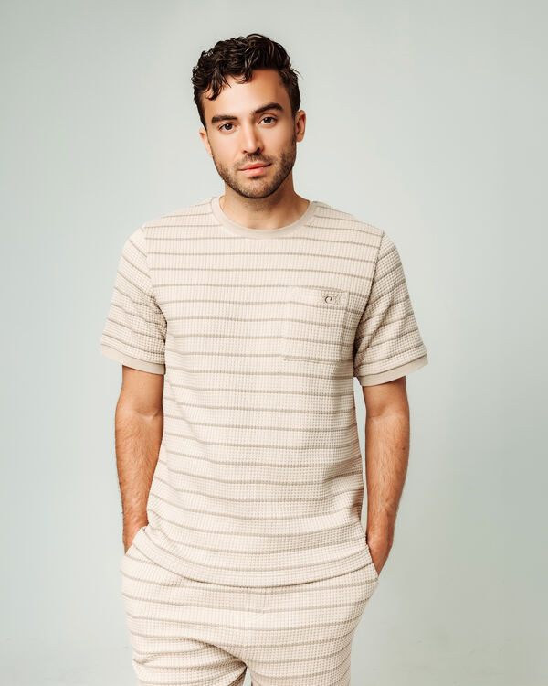 Nova Tee