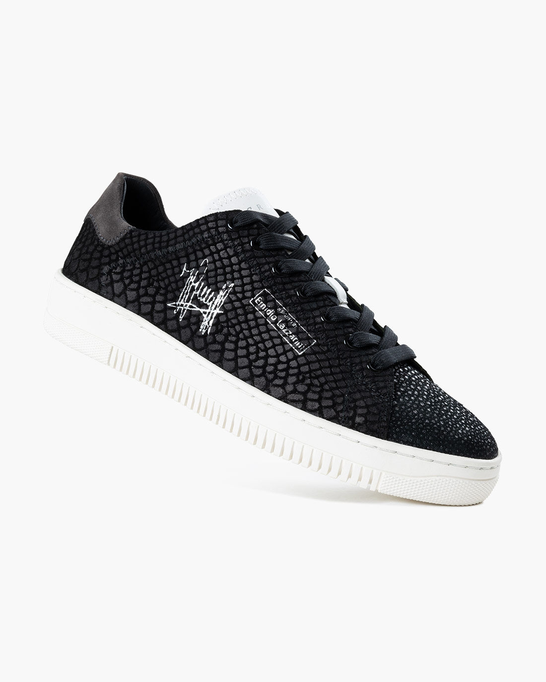 Cruyff shoes black top