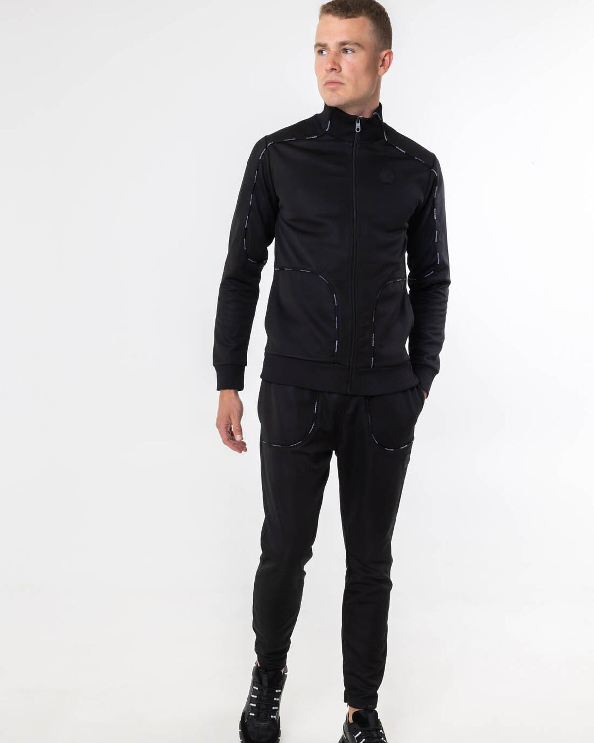 Revolucion Track Top  - 65% Polyester / 35%Cotton, Black, hi-res