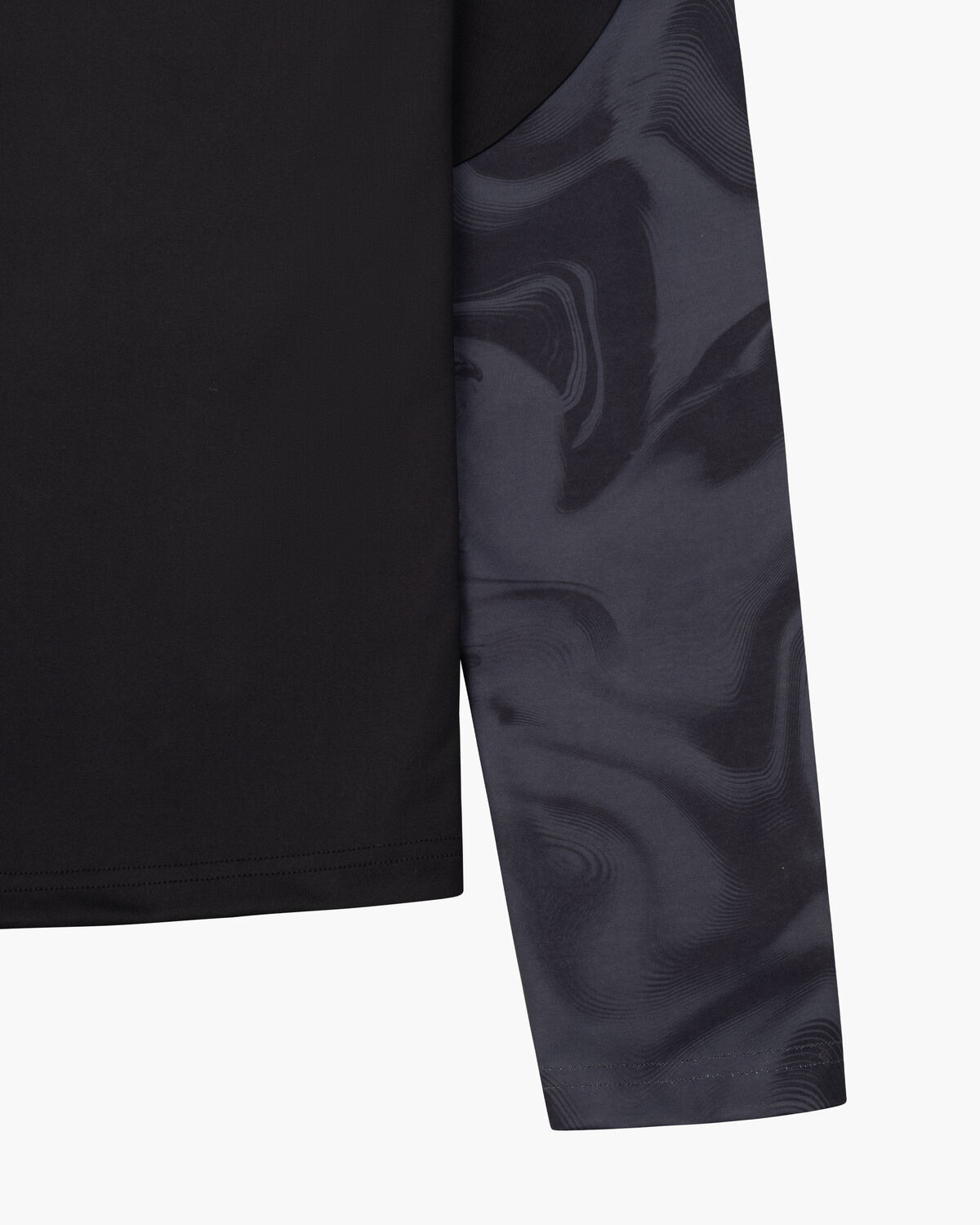 Striker 1/4 Zip Top, Black/Gold, hi-res