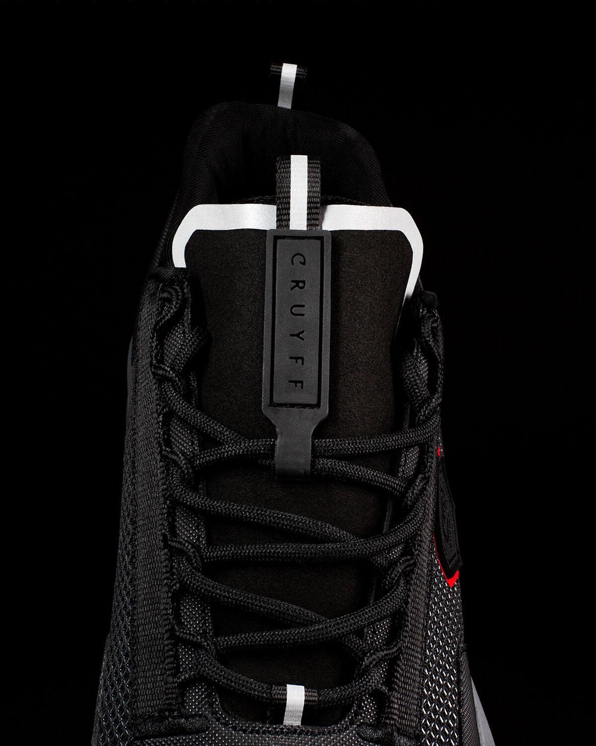 Subutai, Black/Red, hi-res