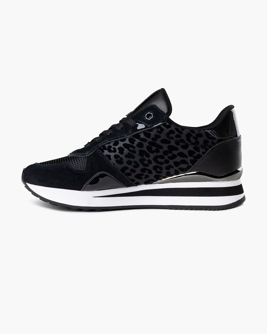 Parkrunner Lux, Black, hi-res