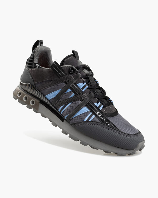 Fearia Hex-Tech // Montserrat