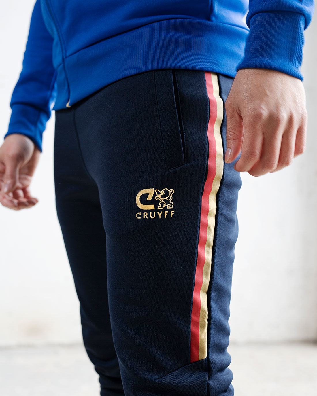 Navy blue track pants 2025