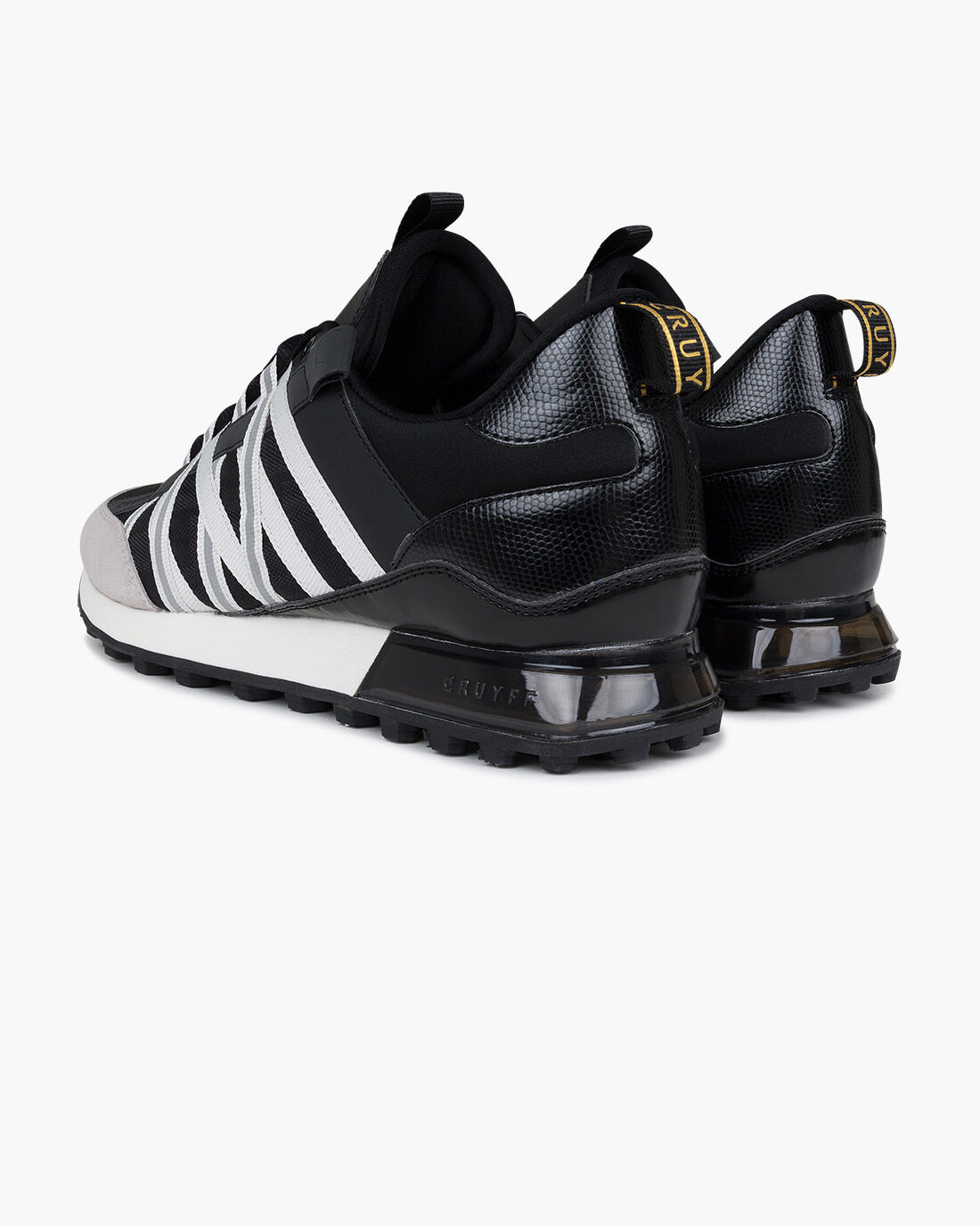 Cruyff Fearia en Negro