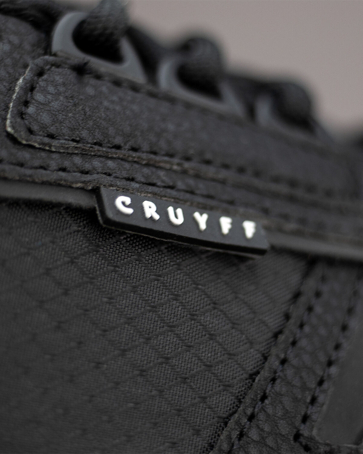 Ambruzzia, Black, hi-res
