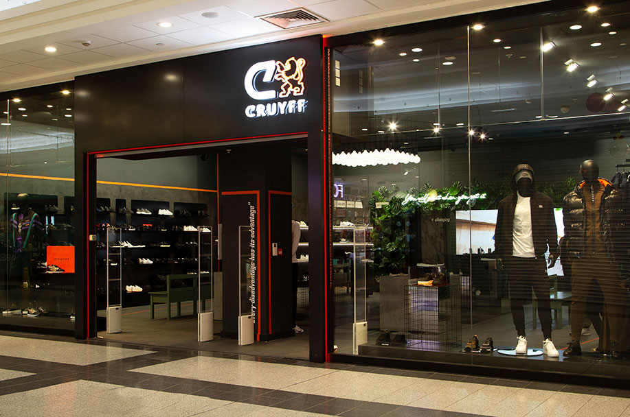 Cruyff Store Info - Amsterdam - Barcelona - Manchester [default]