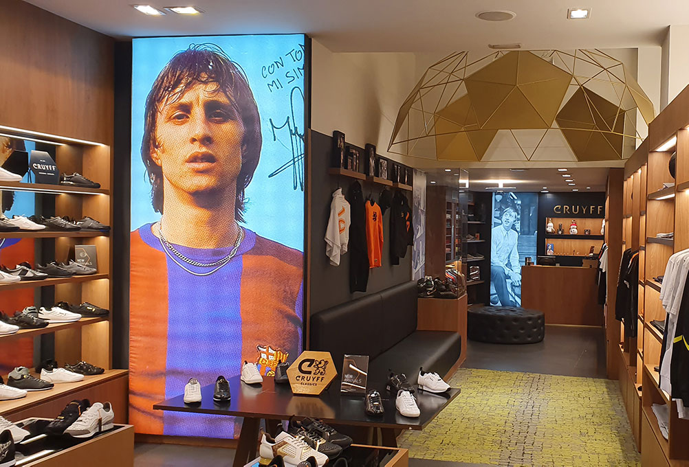 Cruyff Store Info - Amsterdam - Barcelona - Manchester [default]